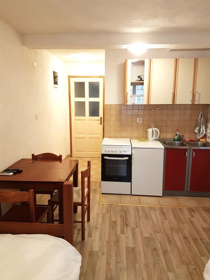 Apartments Historic Stone House كوتور المظهر الخارجي الصورة